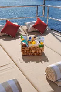 sun-bed-755943_1920